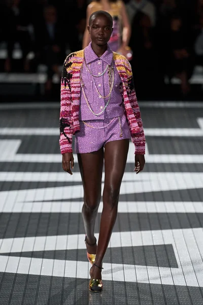 Look 44